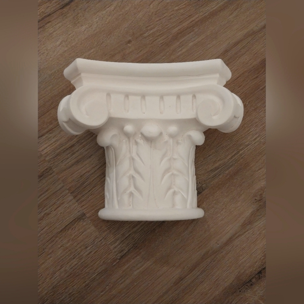 Plaster wall sconce shelf - NWOT!